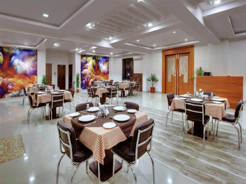 Palette - The Elegance Resort Chittorgarh Exterior foto