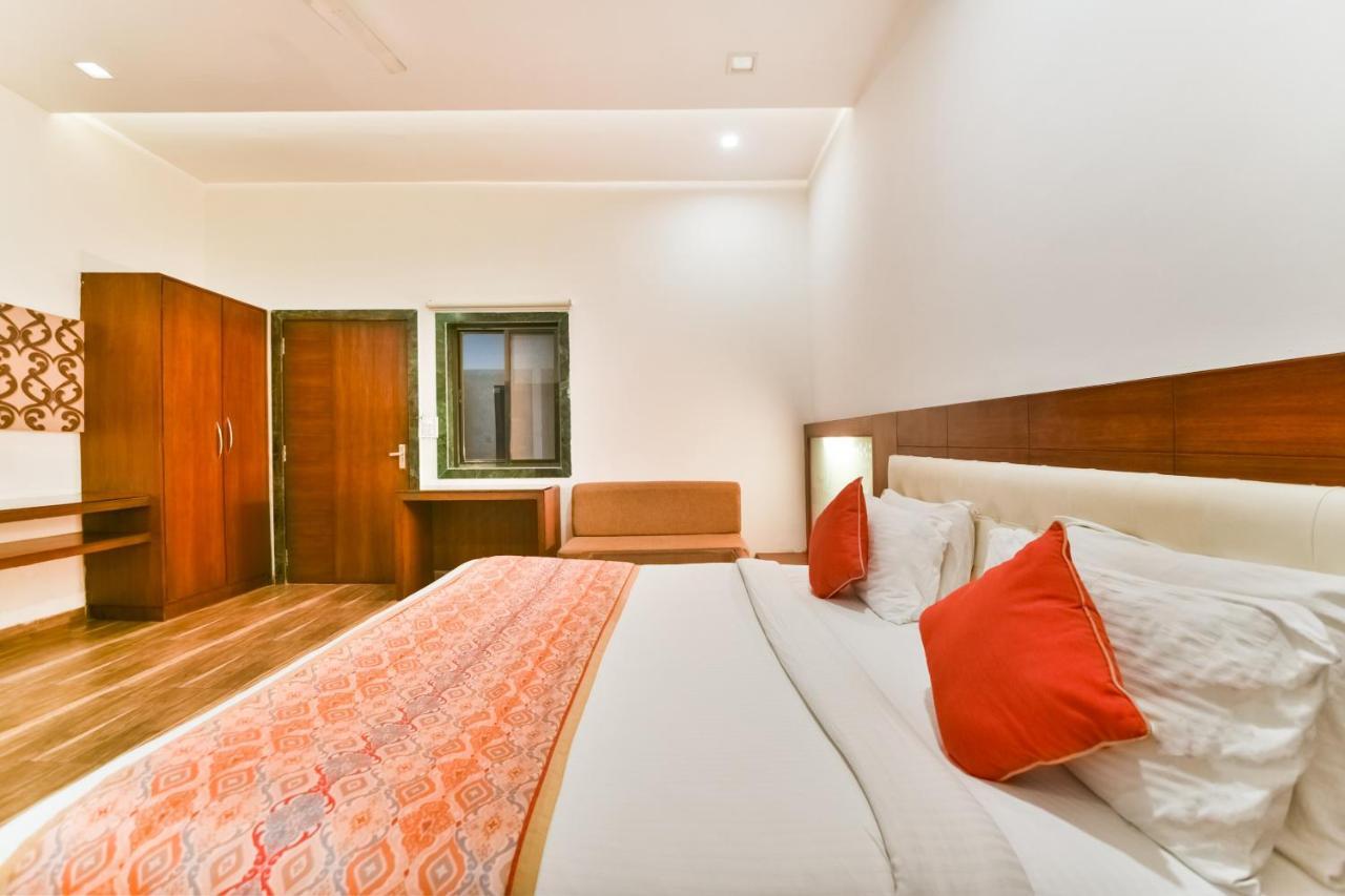 Palette - The Elegance Resort Chittorgarh Exterior foto