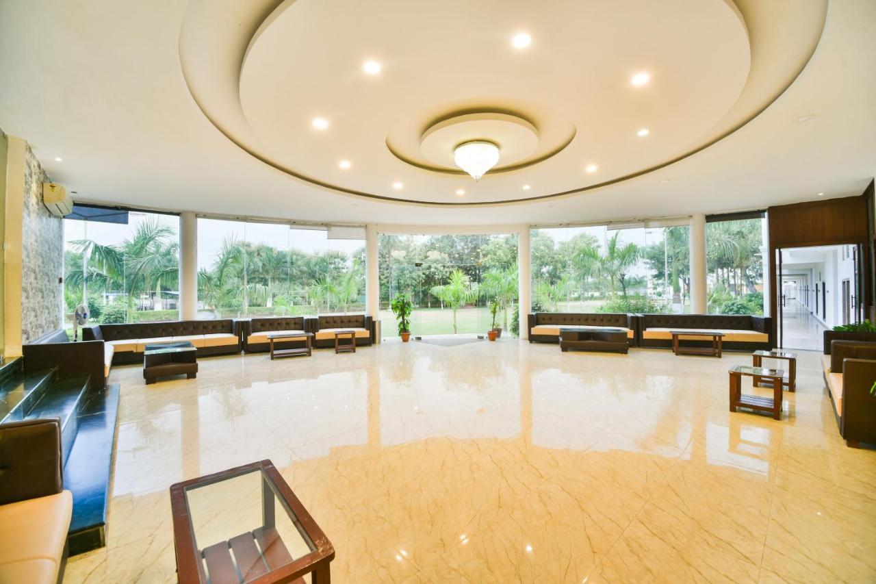 Palette - The Elegance Resort Chittorgarh Exterior foto