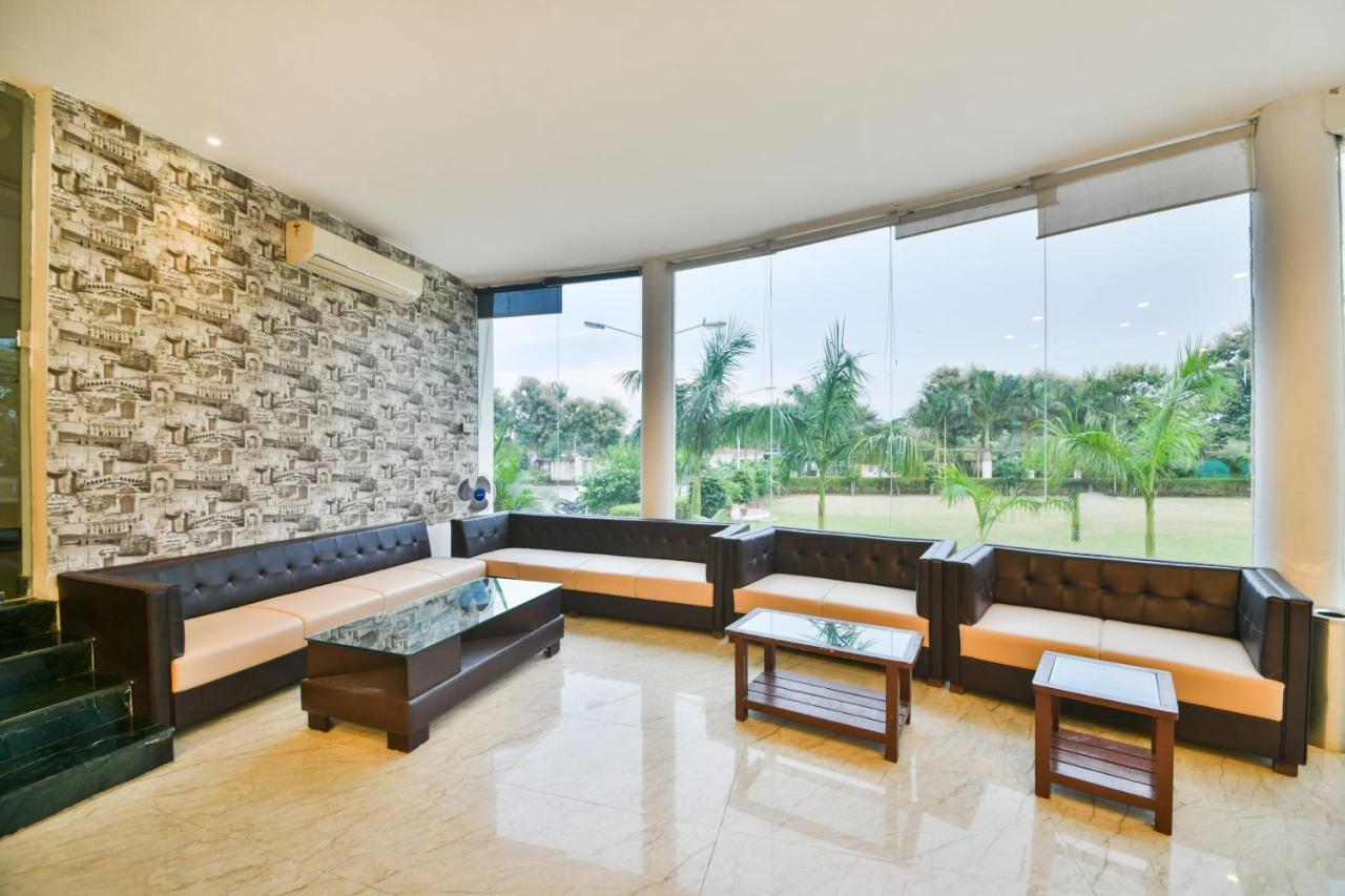 Palette - The Elegance Resort Chittorgarh Exterior foto