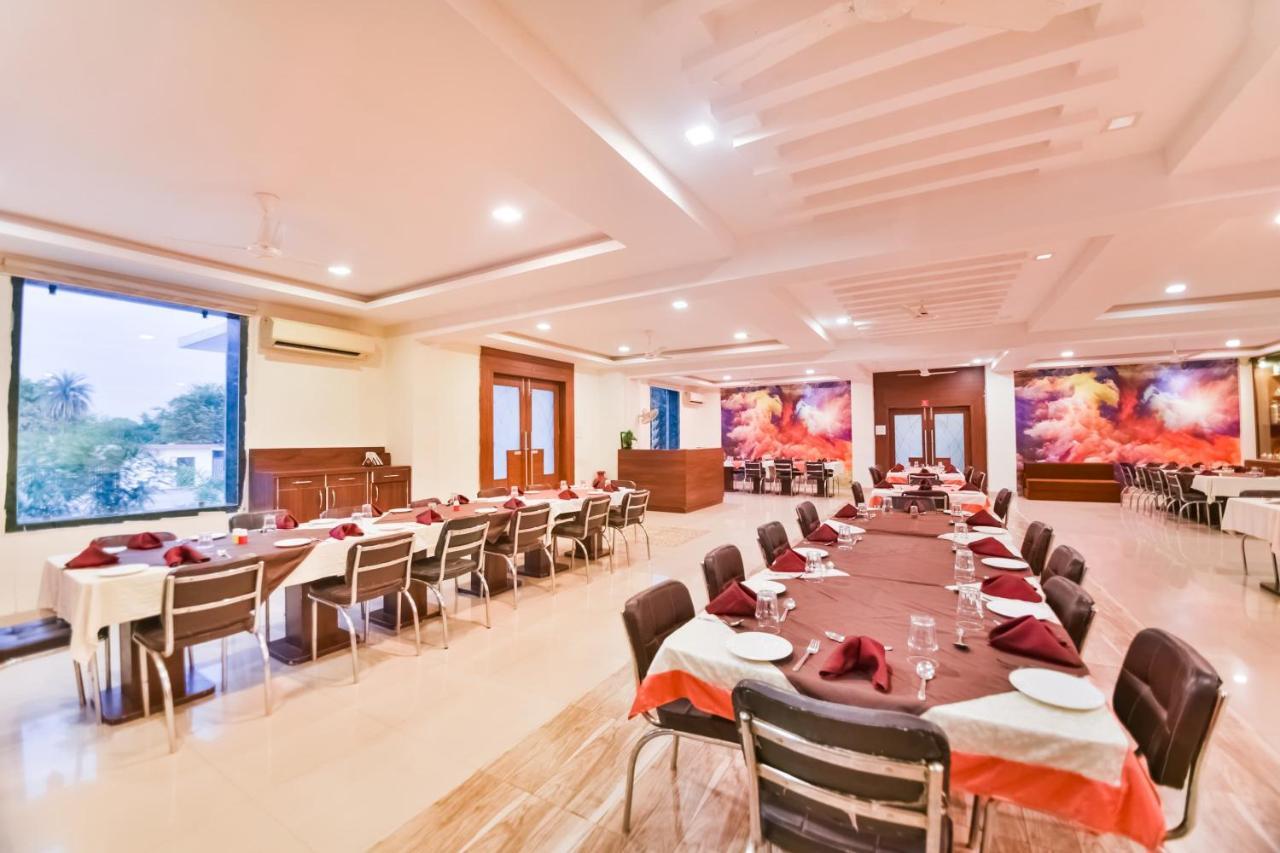 Palette - The Elegance Resort Chittorgarh Exterior foto