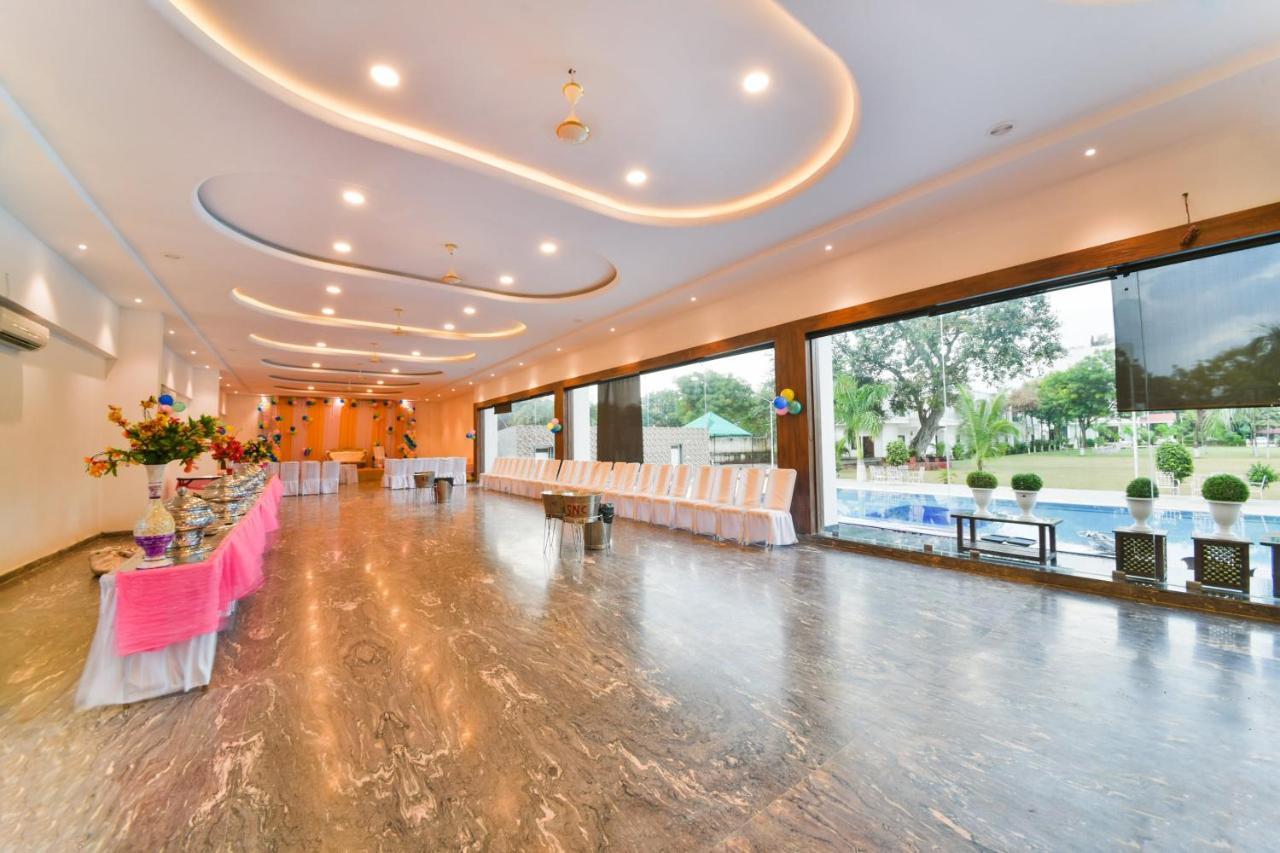 Palette - The Elegance Resort Chittorgarh Exterior foto